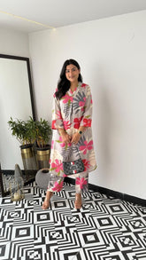 Cotton Floral Printed Kurta Pants With Lace Detailing On The Neckline and Cuffs.
Fabric: Cotton